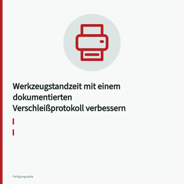 Makroaufnahme einer Werkzeugschneide mit Freiflächen- und Kolkverschleiß. Werkzeugstandzeit mit einem dokumentierten Verschleißprotokoll verbessern